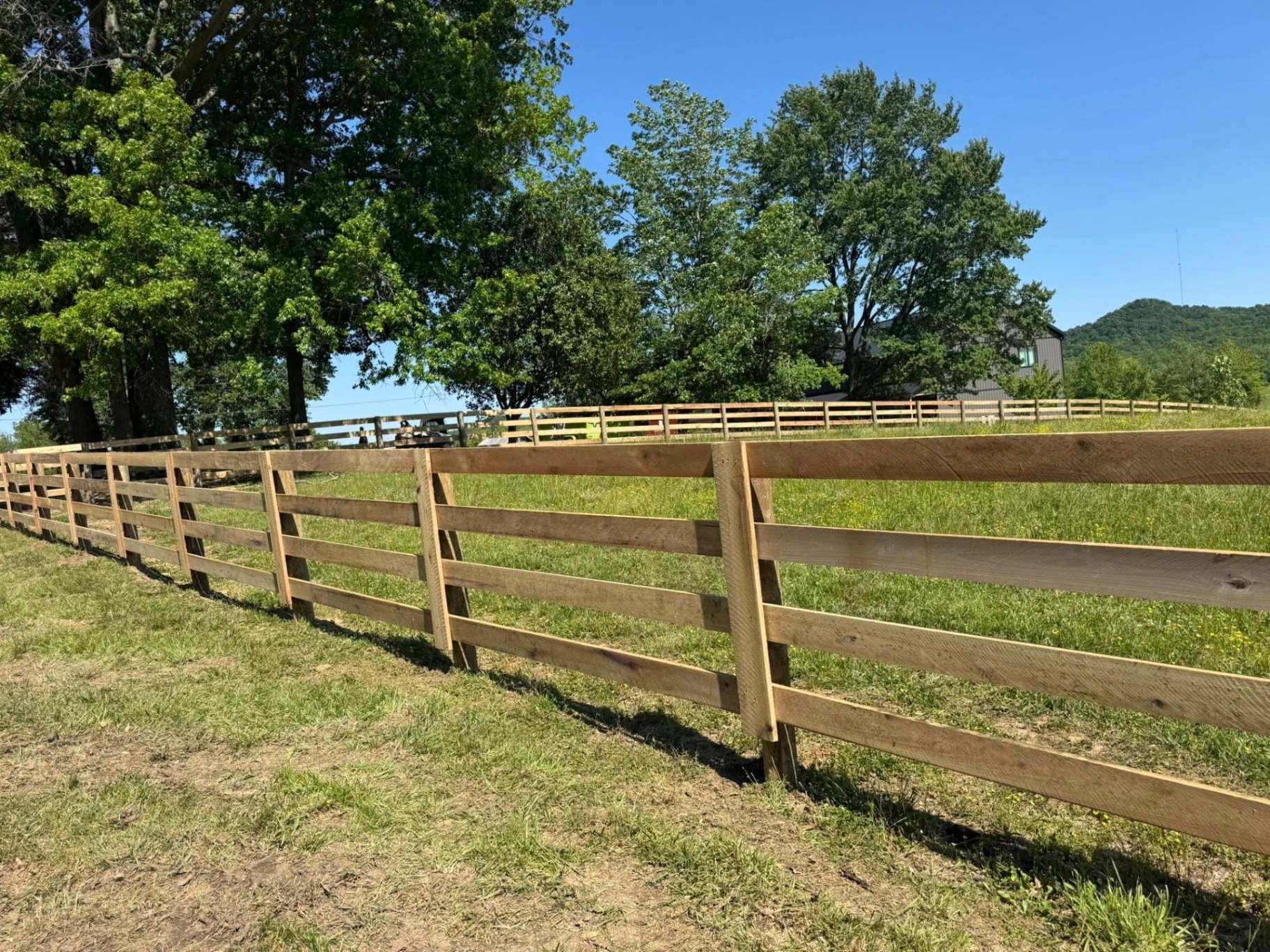 Kentucky 4-board farm fence — S&S Fencing project 9