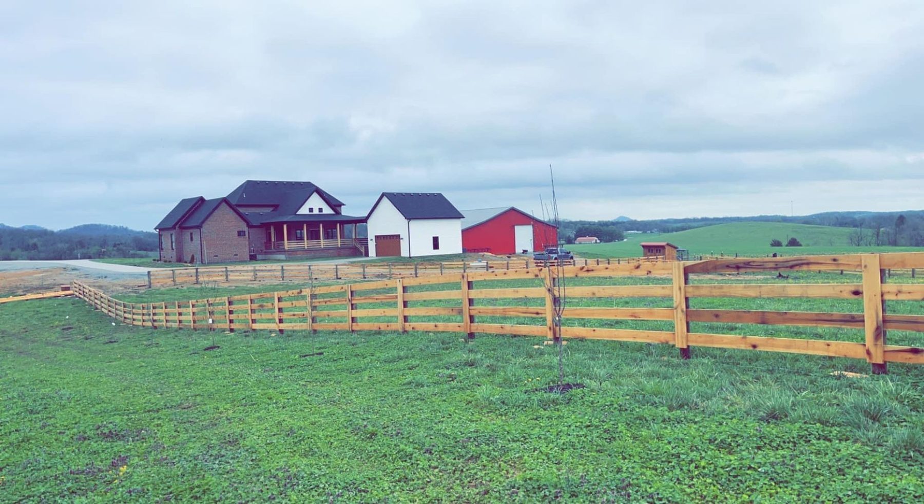 Kentucky 4-board farm fence — S&S Fencing project 5
