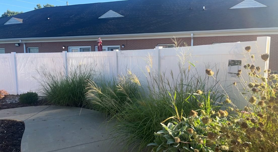 Vinyl privacy fence — S&S Fencing project 7